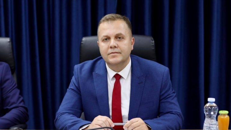 Sallahu: Pasuria që s’përputhet me të ardhurat do të konfiskohet