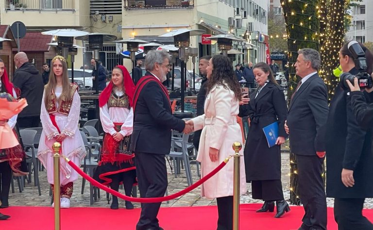 Osmani në Shkodër: Shqipëria dhe Kosova, dy shtete që synojnë integrimin