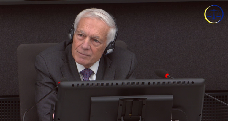 Clark për Thaçin: Figurë politike, nuk ishte komandant ushtarak