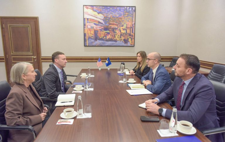 Kosova kërkon vëmendjen e SHBA-së për shqiptarët e Preshevës, Medvegjës dhe Bujanocit