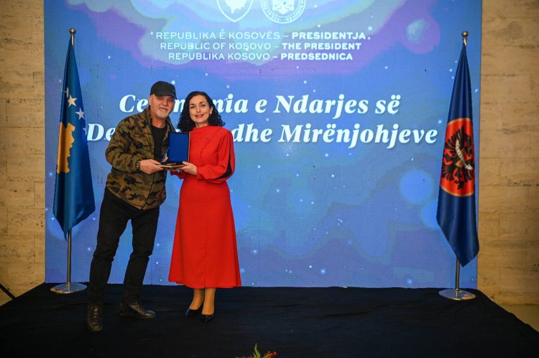 Presidentja Osmani shpreh ngushëllime për komunitetin artistik pas vdekjes së Shemit: “Xhamadani vija vija” mbetet një kujtim i fuqishëm