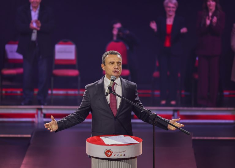 Investime në mbrojtje, energji, edukim dhe mirëqënie, Kurti prezanton programin qeverisës