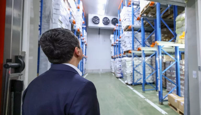 Kurti: Do të vazhdojmë të qëndrojmë pranë bizneseve