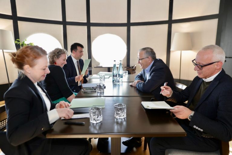 Hamza takon shefen e Zyrës së Bankës Botërore për Kosovën, diskutojnë për prioritetet ekonomike të vendit