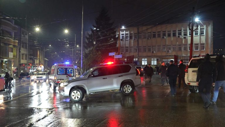 Disa herë u ndërpre seanca për masën e sigurisë ndaj 39 të arrestuarve për rastin e BKS