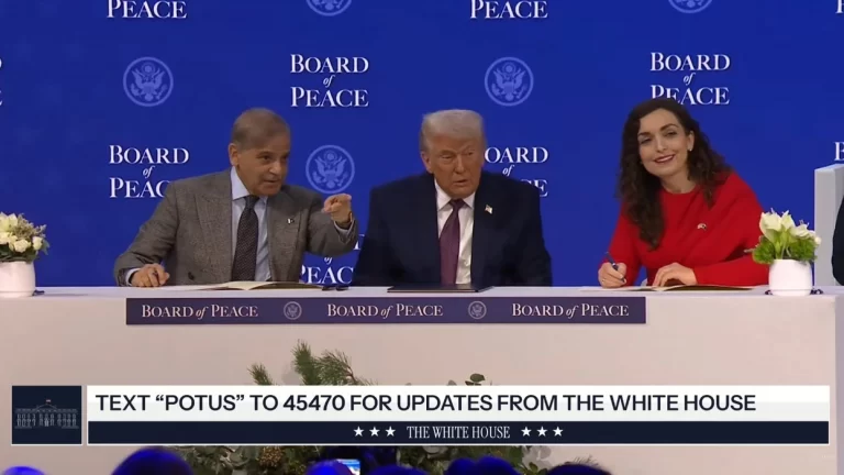 Udhëheqësit botërorë mblidhen për të nënshkruar Bordin e Paqes, Vjosa Osmani e vetmja grua në skenë