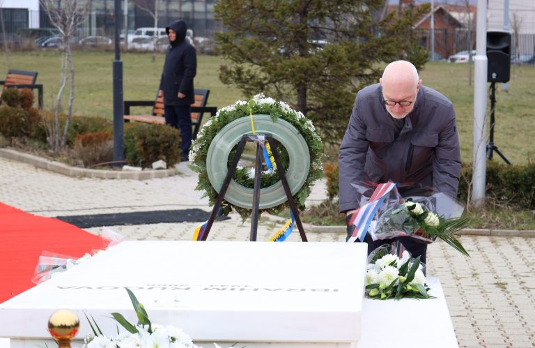 Ambasadori Guerot për Rugovën: Burrë shteti vizionar dhe arkitekt i paqes