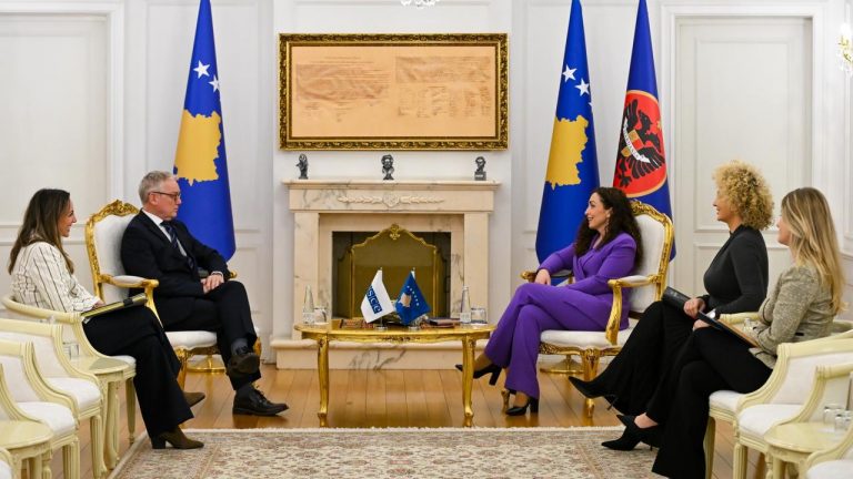 Osmani u takua me shefin e OSBE-së në Kosovë, biseduan për rëndësinë e konstituimit të institucioneve