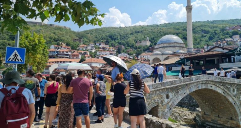 Komuna e Prizrenit fton bizneset dhe akterët e sektorit të turizmit të marrin pjesë në panairin “Tourism Fair Albania 2026 (TFA26)”